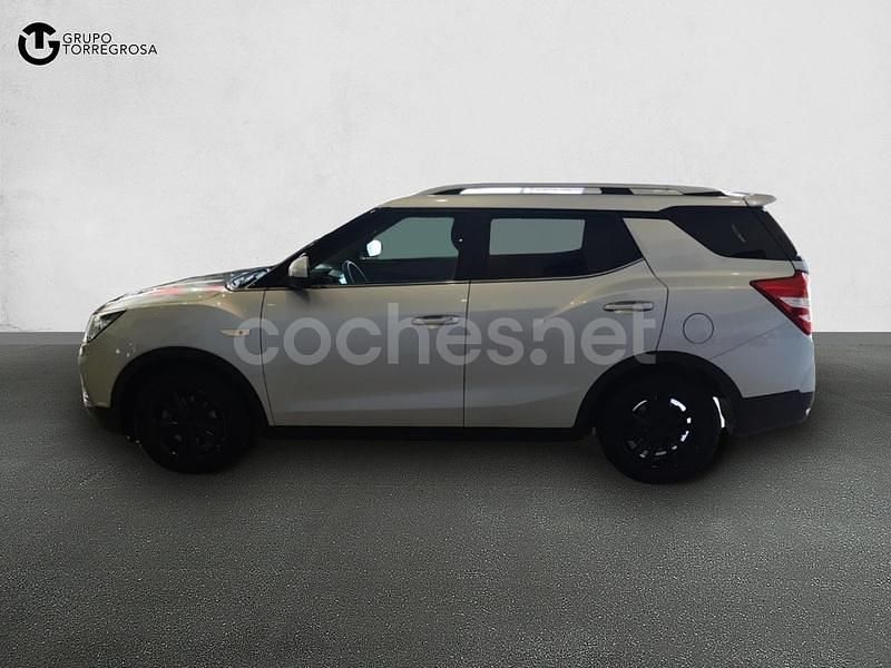 Usado Ssangyong (KGM) XLV 128 CV (94 kW) 2018 Gris / plata SUV