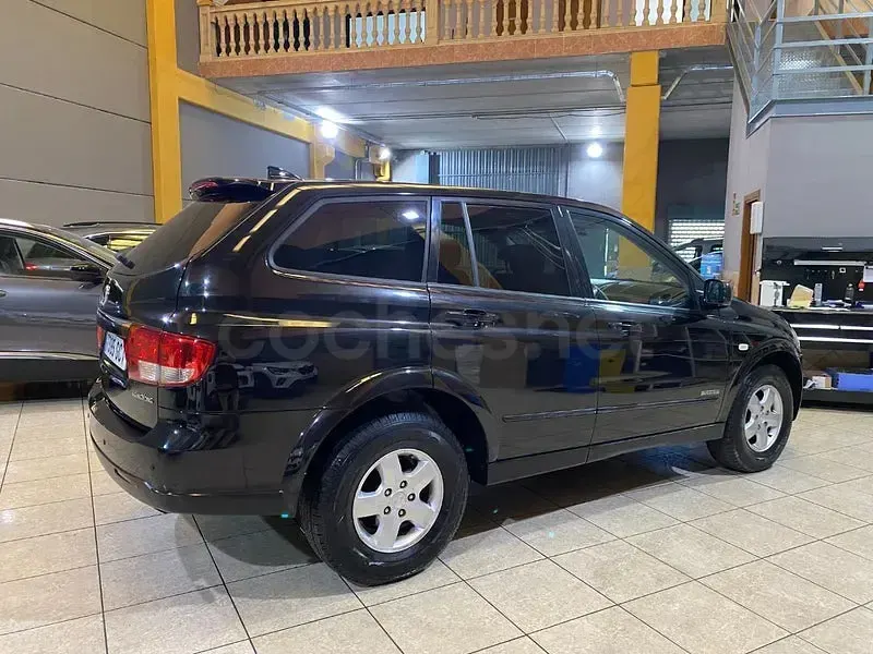 Usado SsangYong Kyron 141 CV (103 kW) 2008 Negro SUV