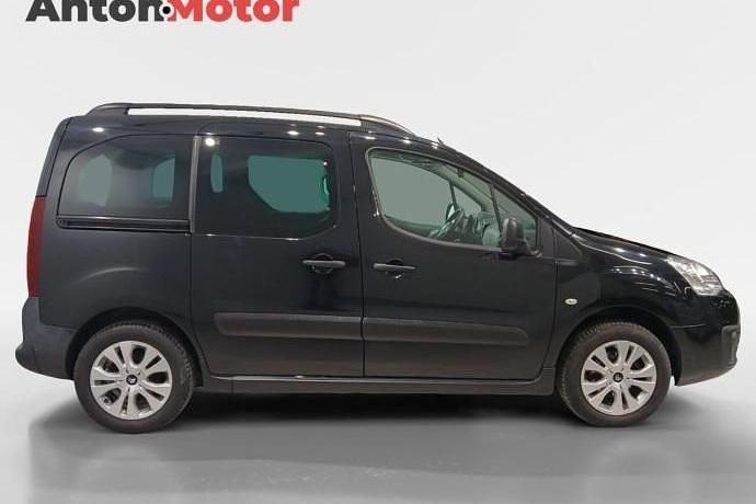 Usado Citroën Berlingo Feel 110 CV (80 kW) 2018 Negro Monovolumen