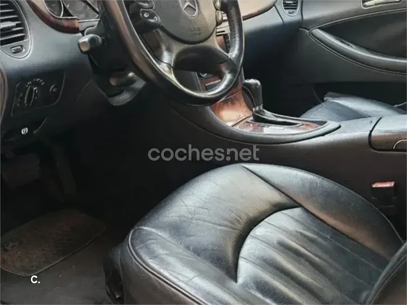 Usado Mercedes CLS350 272 CV (200 kW) 2005 Beige Coupe