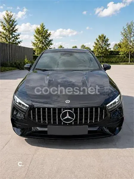 Usado Mercedes A250 218 CV (160 kW) 2024 Negro Berlina