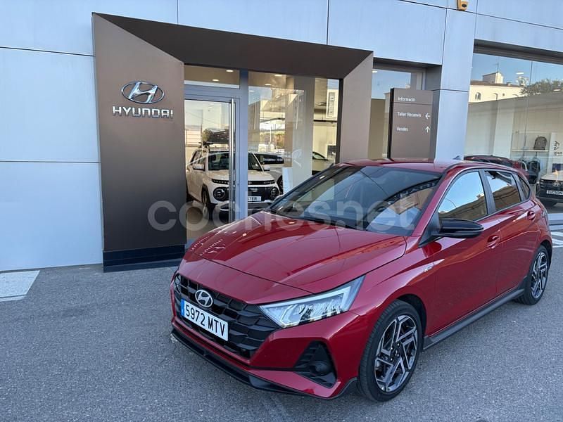 Granate Usado 2024 Hyundai i20 N Line Berlina | 17.900 € (Super precio) - Imagen 1/4