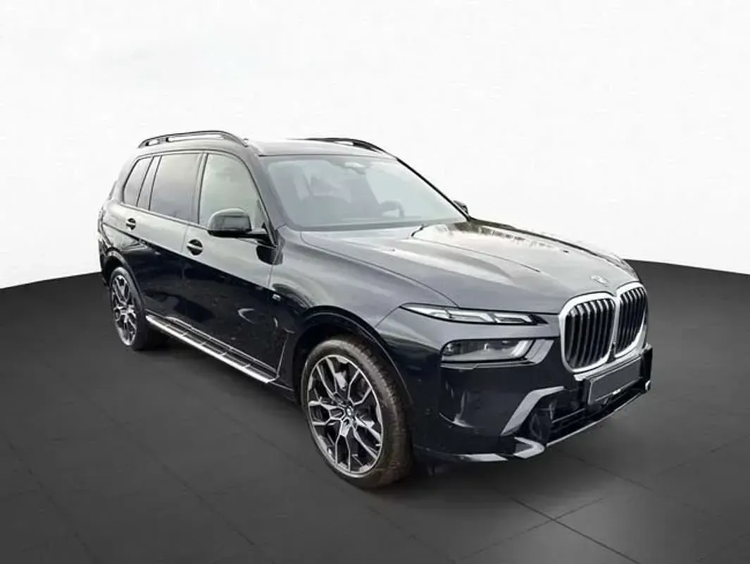 Usado BMW X7 M Sport 381 CV (280 kW) 2025 Gris SUV