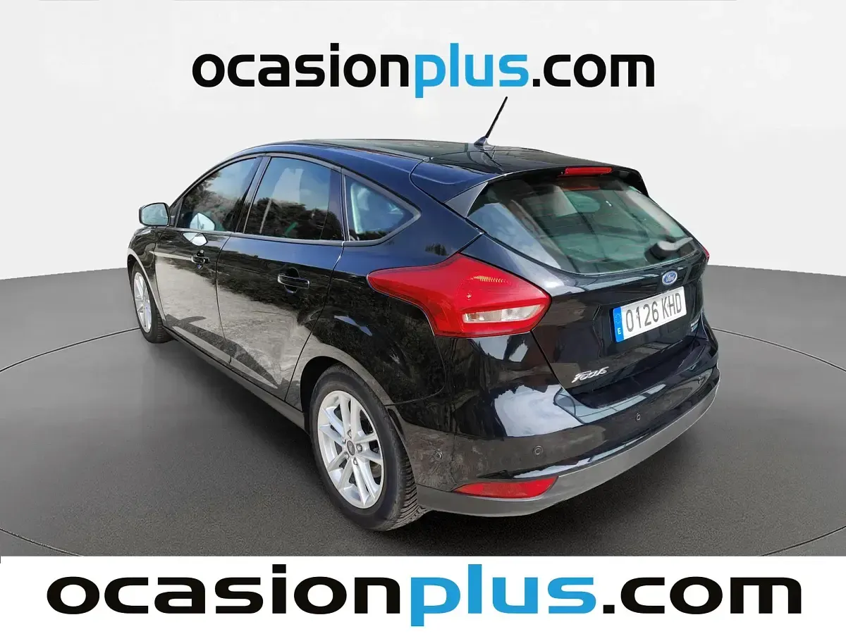 Usado Ford Focus Titanium 125 CV (91 kW) 2018 Negro Utilitario
