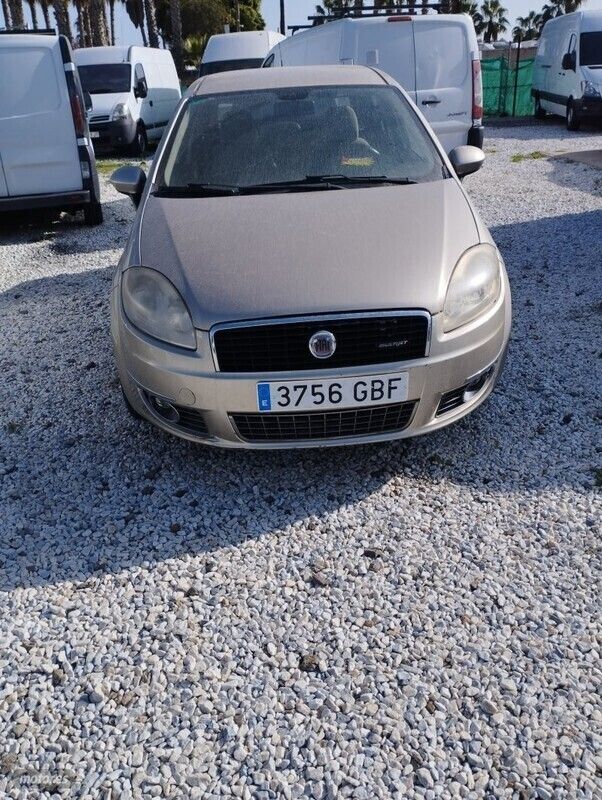 Bronce Usado 2008 Fiat Linea Berlina | 2900 € (Precio justo) - Imagen 1/2