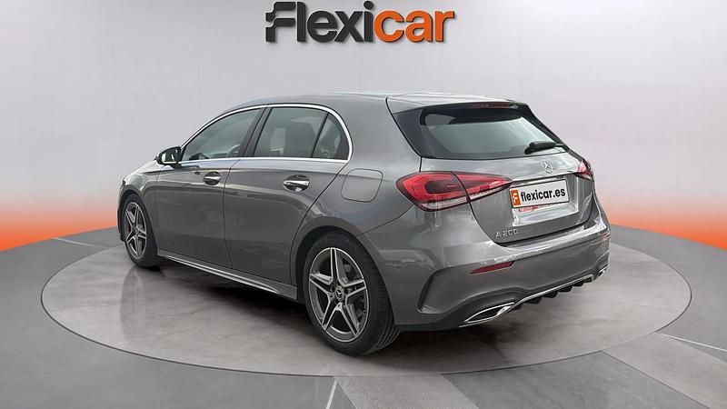 Usado Mercedes A200 163 CV (119 kW) 2022 Gris Berlina