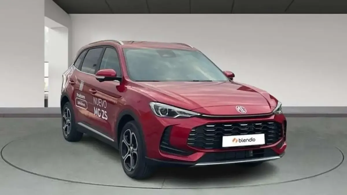 Usado MG ZS Comfort 116 CV (85 kW) 2025 Rojo SUV