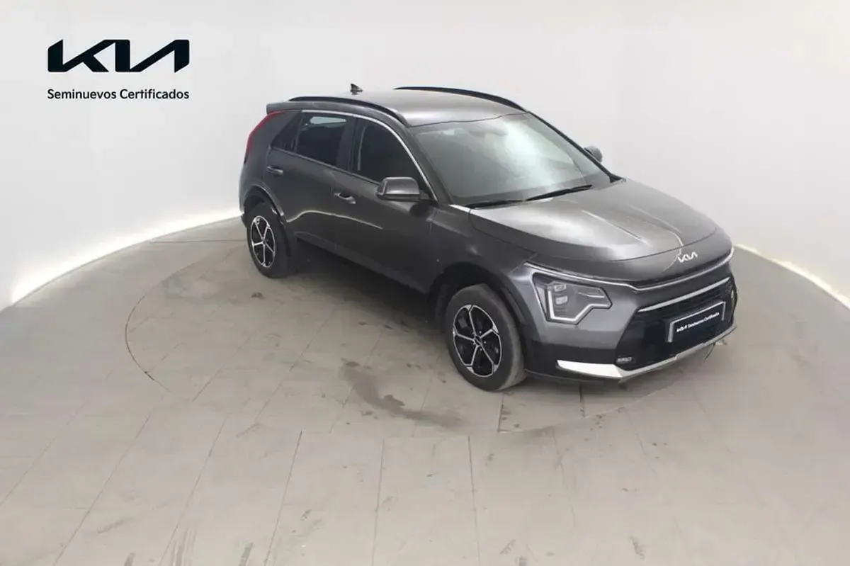 Usado Kia Niro 129 CV (94 kW) 2024 Negro SUV