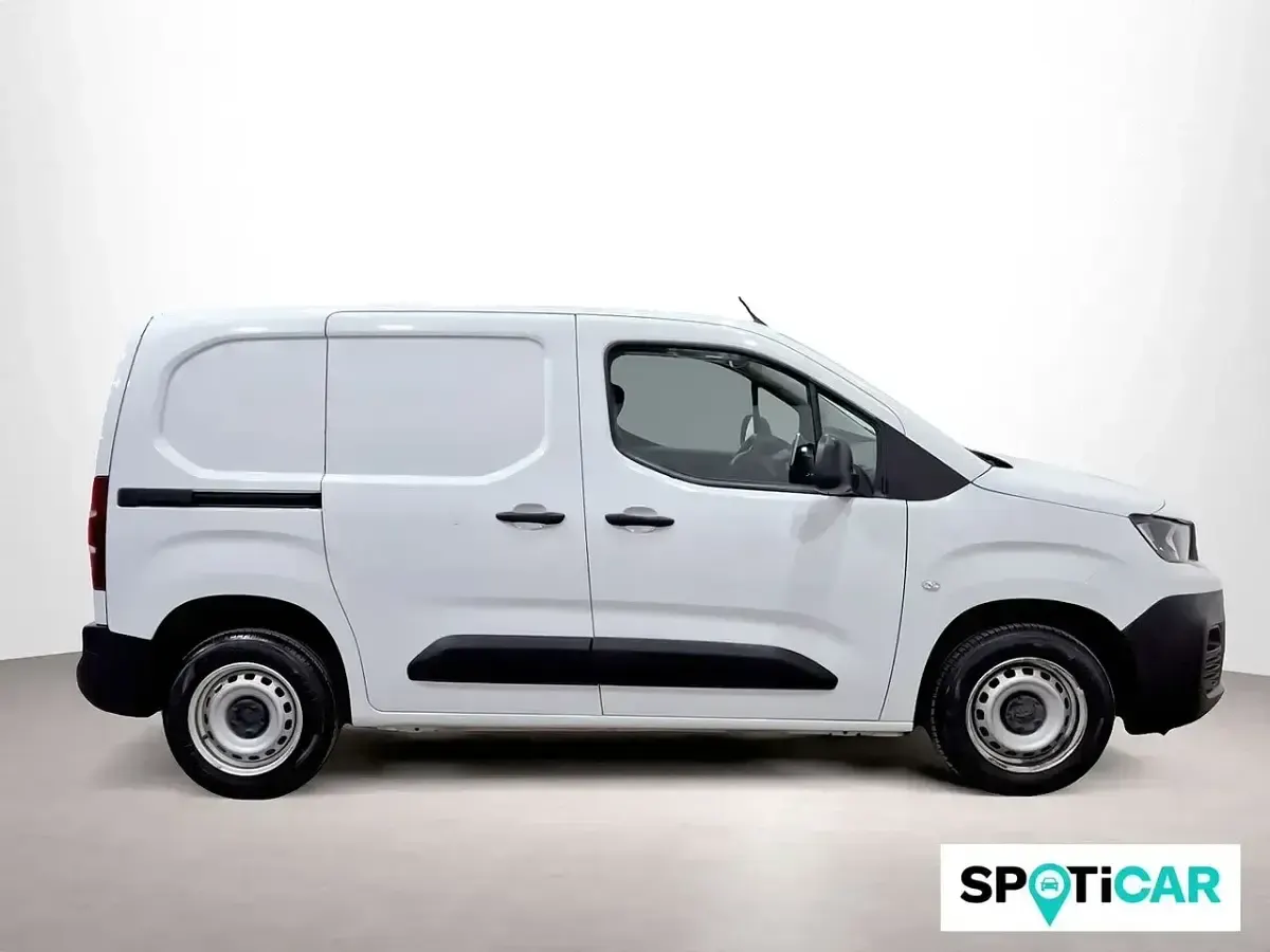 Usado Peugeot Partner S 102 CV (75 kW) 2022 Blanco Monovolumen