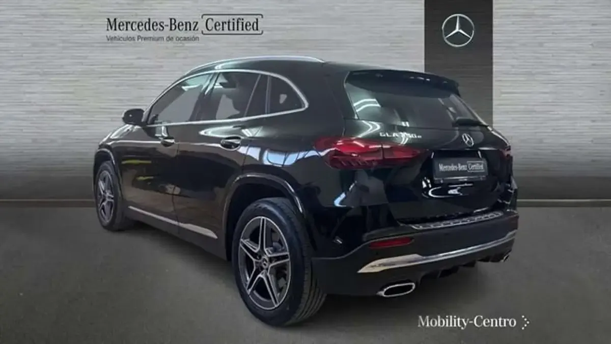 Usado Mercedes GLA250 165 CV (121 kW) 2025 Negro SUV