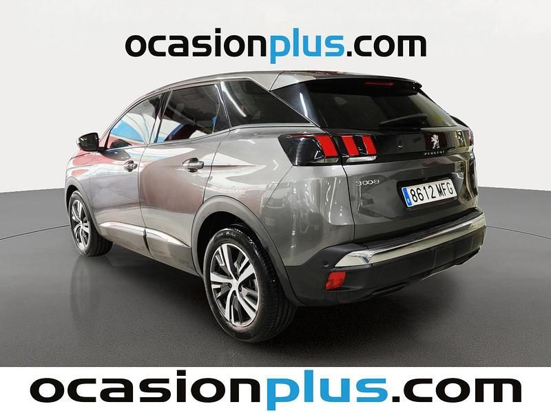 Usado Peugeot 3008 Allure 131 CV (96 kW) 2023 Gris SUV