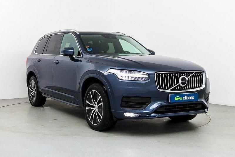 Usado Volvo XC90 Momentum 235 CV (172 kW) 2021 Azul SUV