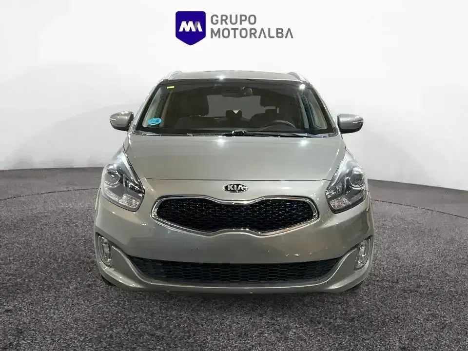 Usado Kia Carens 135 CV (99 kW) 2016 Gris / plata Monovolumen