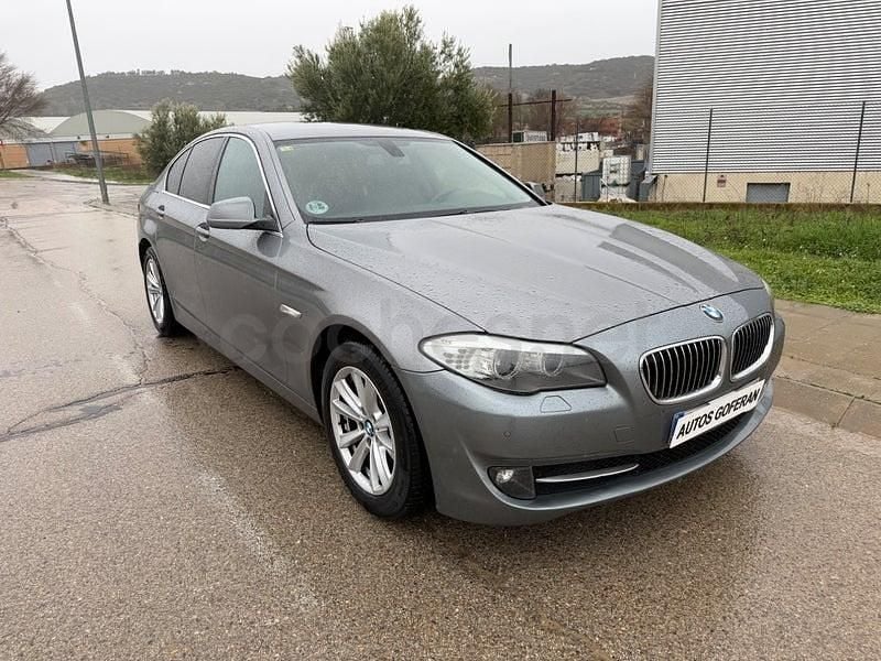 Usado BMW 520 Comfort Edition 184 CV (135 kW) 2013 Gris / plata Berlina