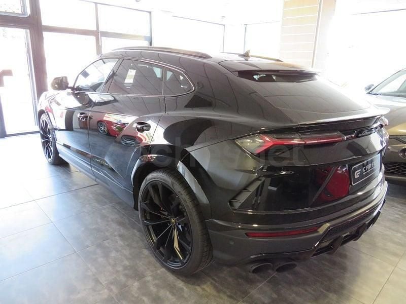 Usado Lamborghini Urus 666 CV (489 kW) 2020 Negro SUV