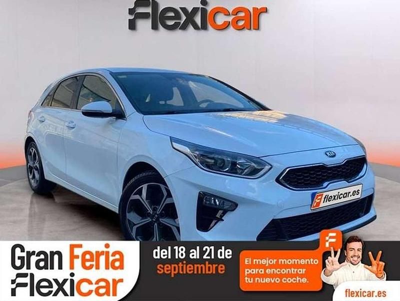 Blanco Usado 2018 Kia Ceed 2 Berlina | 13.190 € (Precio justo) - Imagen 1/4
