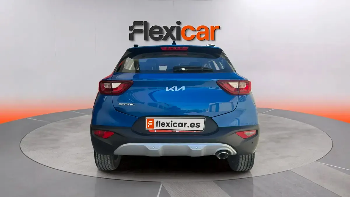 Usado Kia Stonic 79 CV (58 kW) 2025 Azul SUV