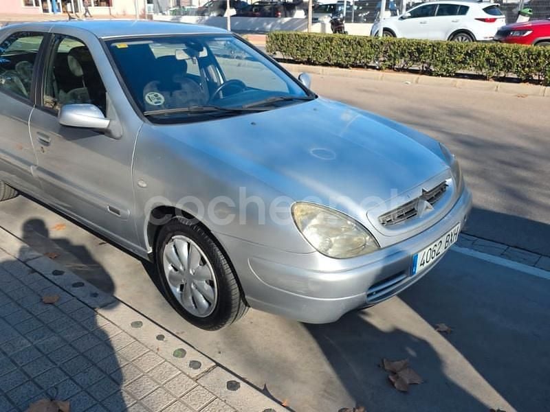 Gris / plata Usado 2002 Citroën Xsara Exclusive Berlina | 1699 € (Precio justo) - Imagen 1/4