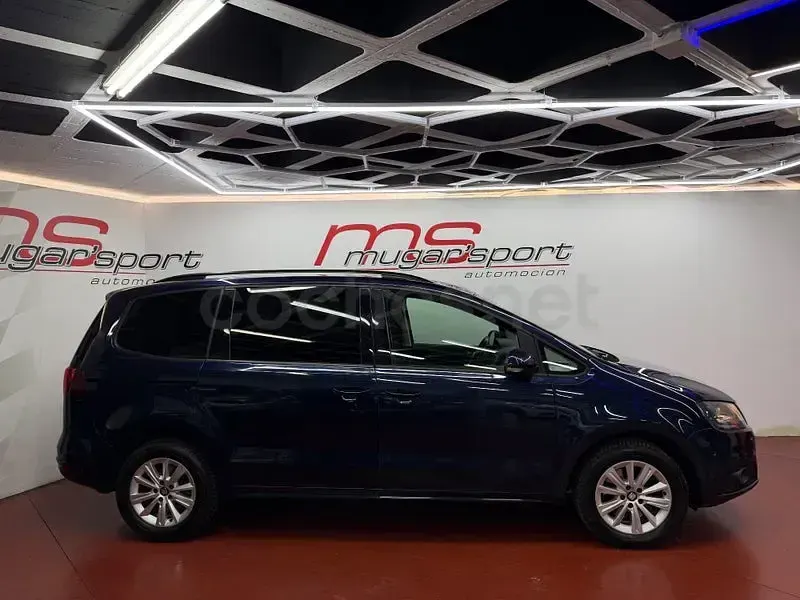Usado Seat Alhambra Style Plus 150 CV (110 kW) 2016 Azul Monovolumen