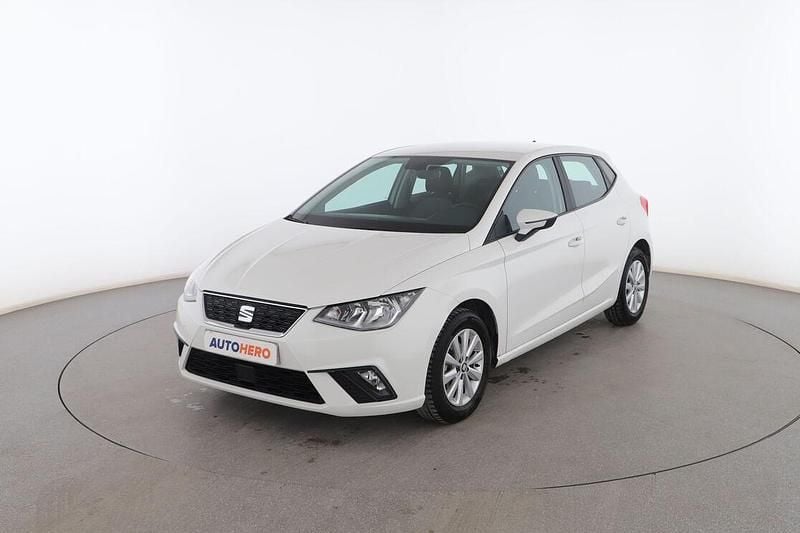Blanco Usado 2019 Seat Ibiza Style Plus Utilitario | 12.599 € (Precio justo) - Imagen 1/3