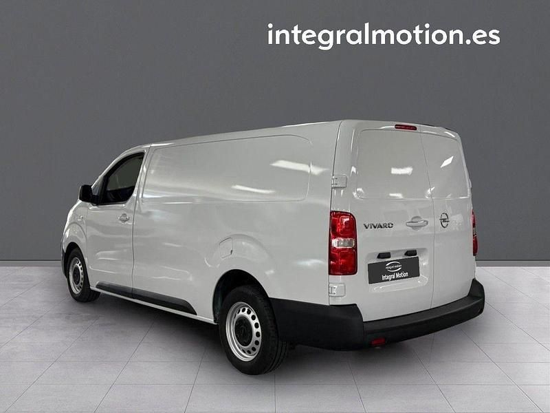 Usado Opel Vivaro 102 CV (75 kW) 2022 Blanco Monovolumen
