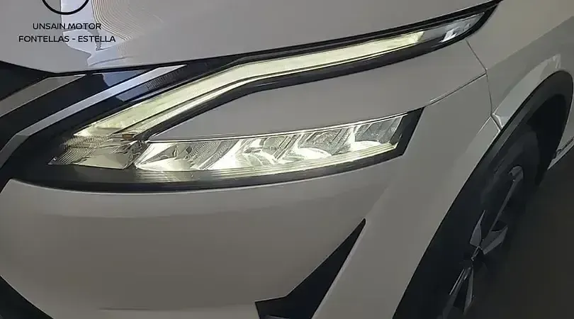 Usado Nissan Qashqai N-Connecta 190 CV (139 kW) 2023 Lunar white (perlada) SUV