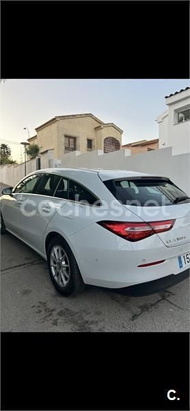 Blanco Usado 2019 Mercedes CLA200 Shooting Brake Familiar | 19.900 € (Caro) - Imagen 1/4
