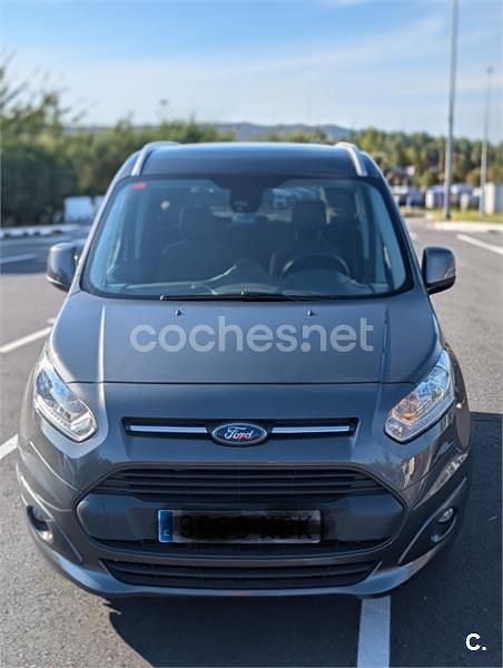 Usado Ford Tourneo Connect Titanium 120 CV (88 kW) 2017 Gris / plata Monovolumen