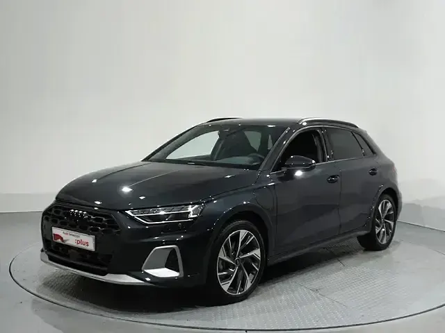 Nuevo Audi A3 Advanced Plus 204 CV (150 kW) 2025 Gris / plata Berlina