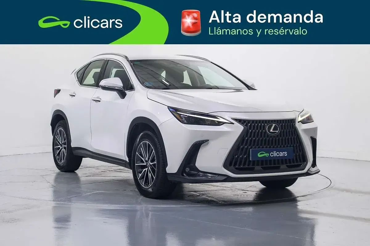 Usado Lexus NX300h Business Edition 197 CV (144 kW) 2022 Blanco SUV