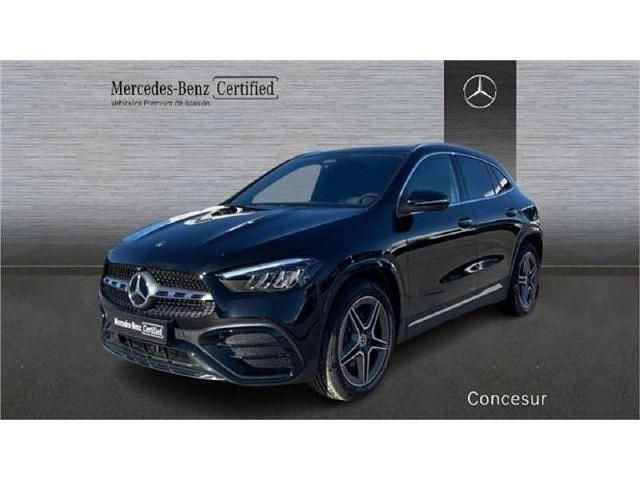 Negro cosmos Usado 2024 Mercedes GLA200 AMG line SUV | 44.900 € (Un poco caro) - Imagen 1/4