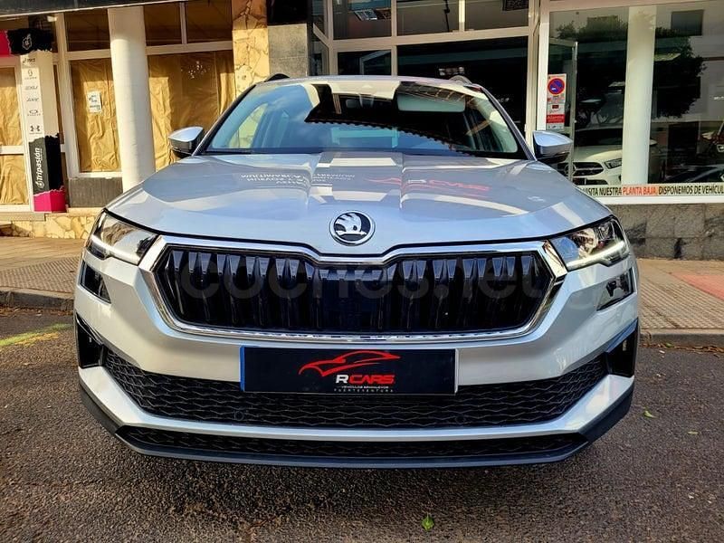 Usado Skoda Karoq Ambition 115 CV (84 kW) 2024 Gris / plata SUV