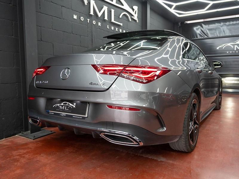 Usado Mercedes CLA250 224 CV (164 kW) 2019 Gris Berlina