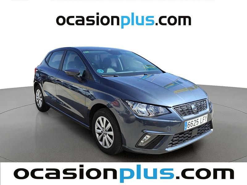 Usado Seat Ibiza Style 115 CV (84 kW) 2020 Gris Utilitario