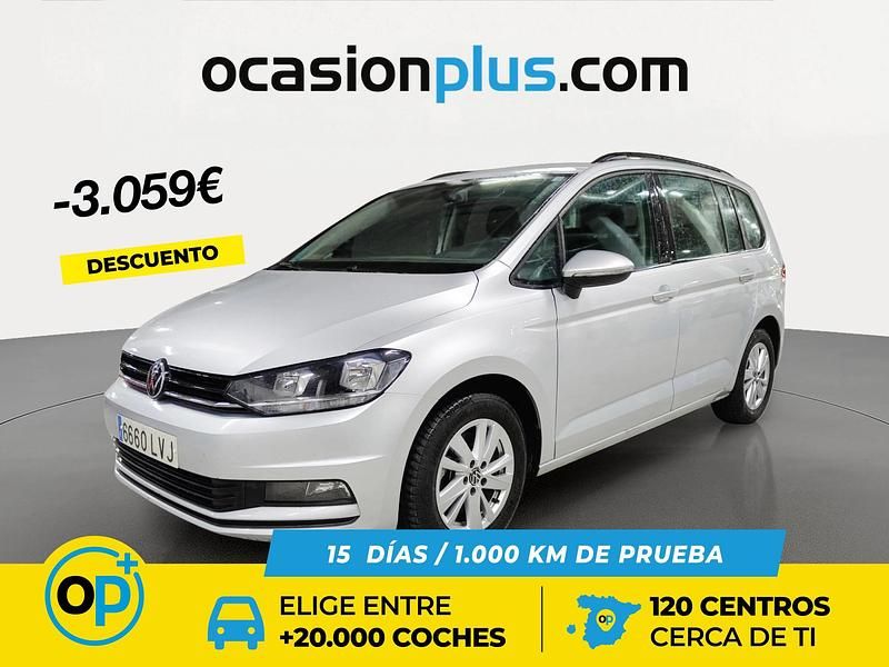 Usado VW Touran Business 150 CV (110 kW) 2021 Gris Monovolumen