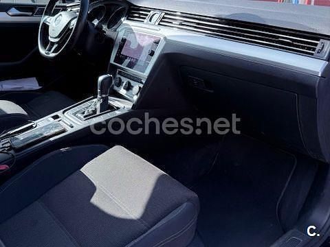 Usado VW Passat Advance 150 CV (110 kW) 2018 Negro Familiar