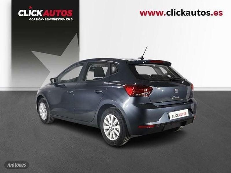 Usado Seat Ibiza Style 110 CV (80 kW) 2023 Gris Utilitario