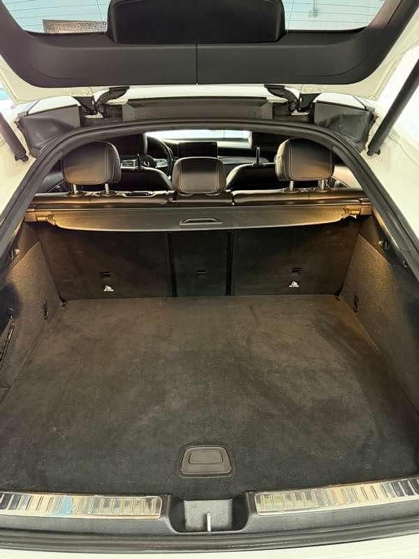 Usado Mercedes GLC300e 306 CV (225 kW) 2020 Blanco SUV