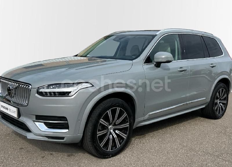 Gris / plata Usado 2024 Volvo XC90 Plus SUV | 68.900 € - Imagen 1/4