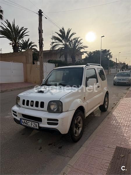 Usado Suzuki Jimny 86 CV (63 kW) 2008 Blanco SUV