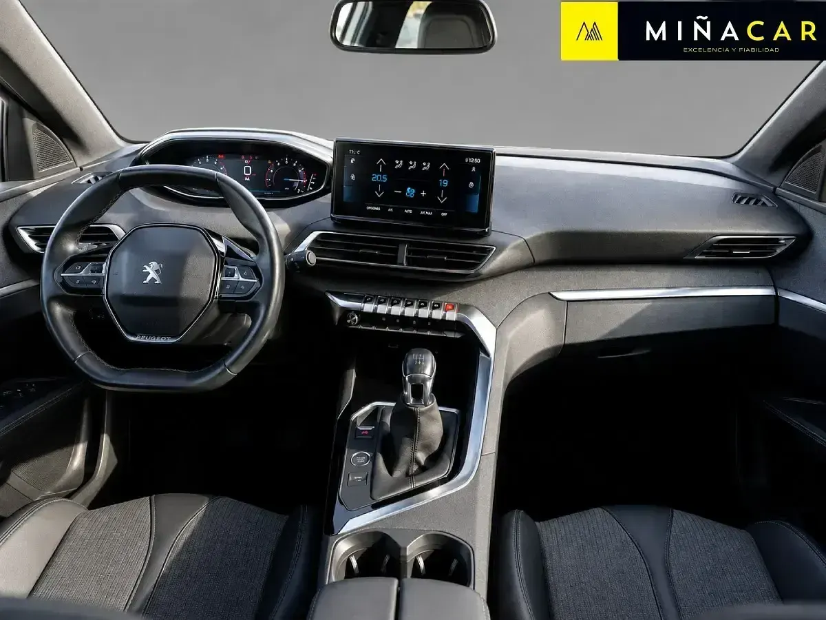 Usado Peugeot 3008 Active 130 CV (95 kW) 2023 Blanco SUV
