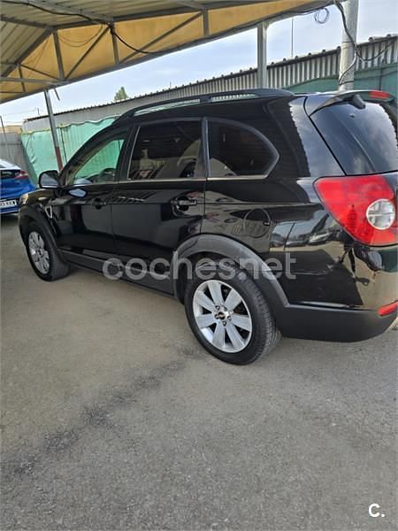 Usado Chevrolet Captiva 150 CV (110 kW) 2007 Negro SUV