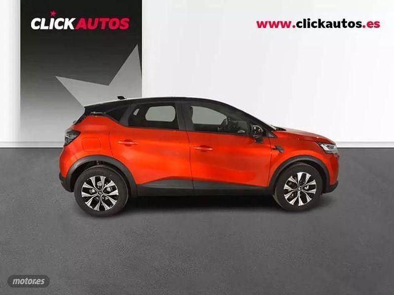Usado Renault Captur Evolution 90 CV (66 kW) 2025 Rojo SUV