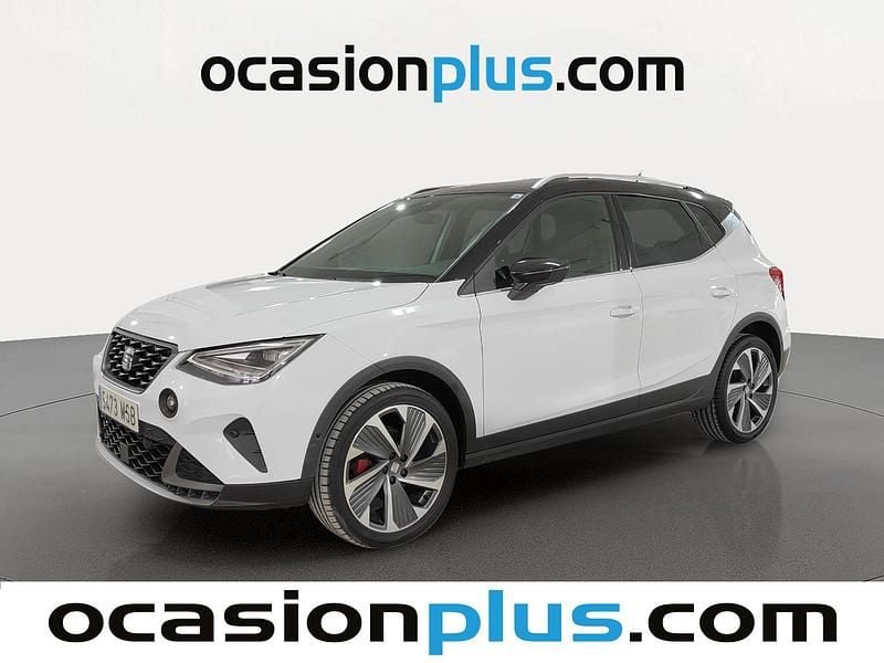 Usado Seat Arona FR 150 CV (110 kW) 2024 Blanco SUV