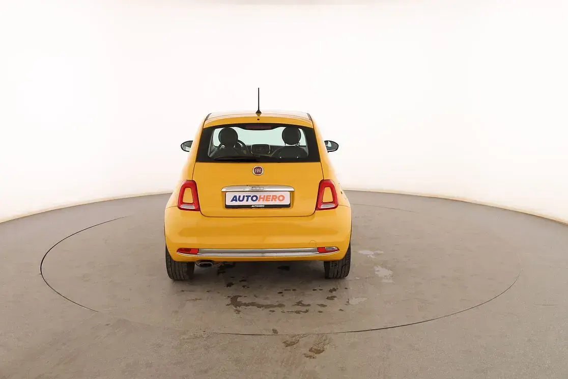 Usado Fiat 500 Lounge 70 CV (51 kW) 2016 Amarillo Berlina