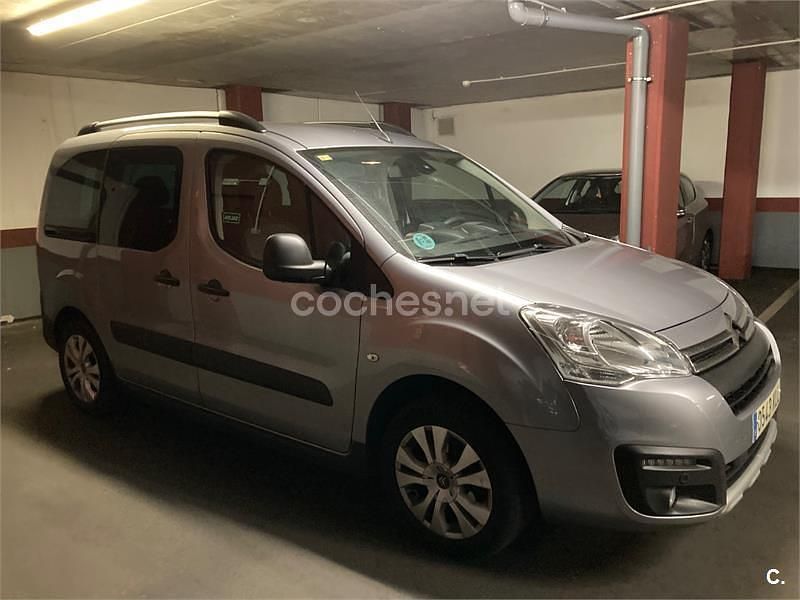 Gris / plata Usado 2018 Citroën Berlingo PureTech Monovolumen | 11.900 € (Precio justo) - Imagen 1/4
