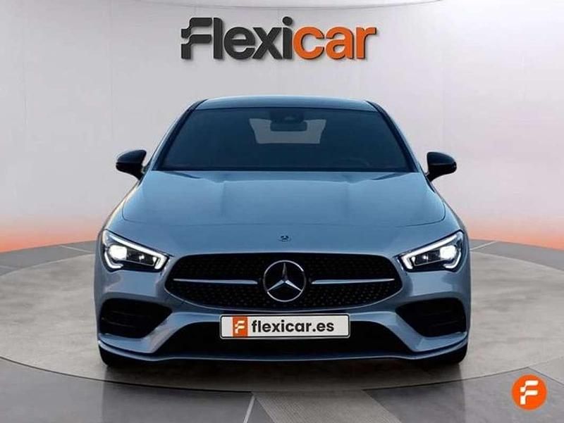 Usado Mercedes CLA220 190 CV (139 kW) 2025 Gris Berlina