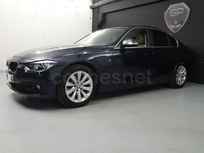 Usado BMW 318 Sport Line 150 CV (110 kW) 2016 Azul Berlina