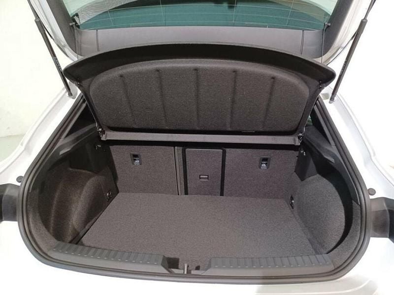 Usado Seat Leon FR 204 CV (150 kW) 2024 Blanco Utilitario