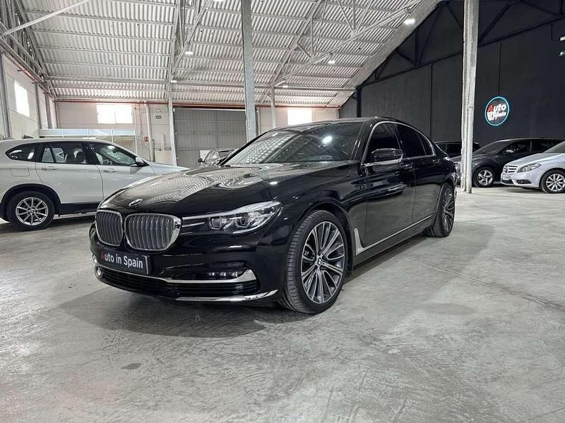 Usado BMW 730 265 CV (194 kW) 2017 Negro Berlina